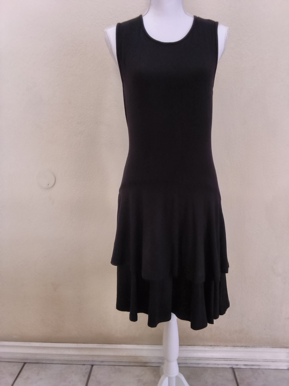 Dkny Black Sleeveless Tiered Mini Dress